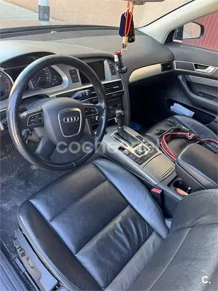 Usado Audi A6 140 CV (102 kW) 2006 Gris / plata Familiar