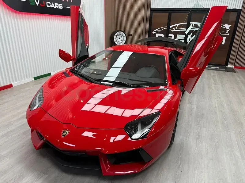 Usado Lamborghini Aventador 700 CV (514 kW) 2015 Rojo Coupe