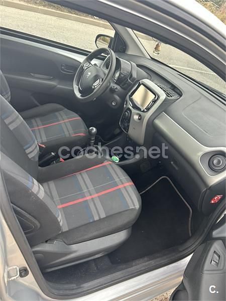 Gris / plata Usado 2015 Peugeot 108 Berlina | 5999 € (Buen precio) - Imagen 1/4