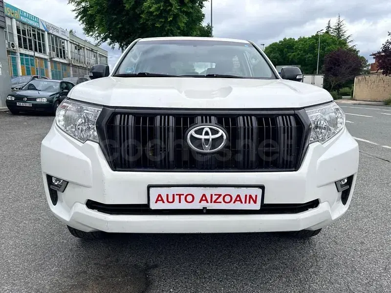 Używany Toyota Land Cruiser 204 KM (150 kW) 2022 Biały SUV