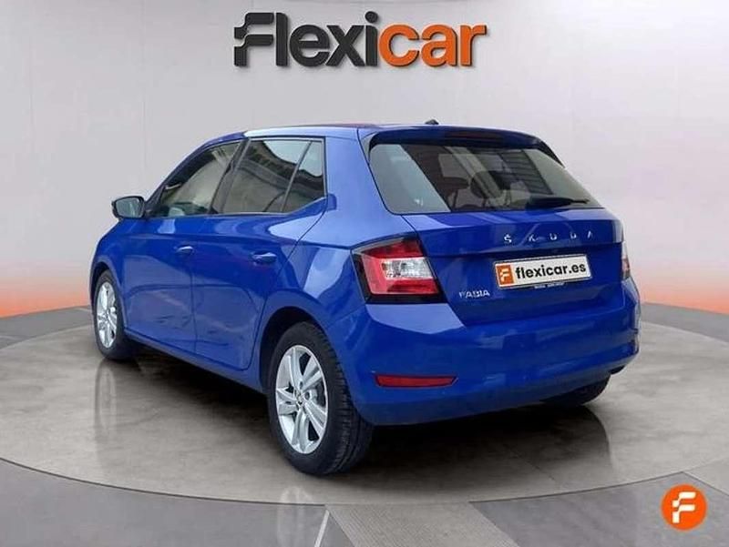 Usado Skoda Fabia Ambition 95 CV (69 kW) 2021 Azul Utilitario