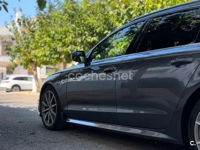 Usado Audi A6 S-Line 190 CV (139 kW) 2017 Gris / plata Familiar
