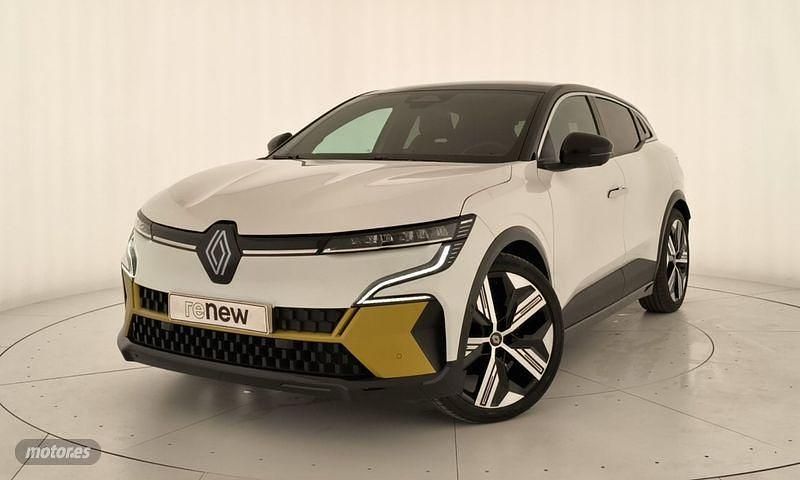 Blanco Usado 2023 Renault Megane E-Tech Iconic Berlina | 22.900 € - Imagen 1/1