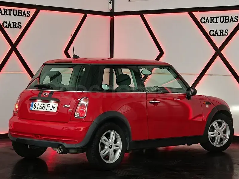 Usado Mini ONE 95 CV (69 kW) 2007 Rojo Utilitario