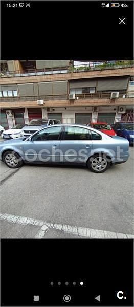 Gris / plata Usado 2003 VW Passat Highline Familiar | 3990 € (Precio justo) - Imagen 1/3