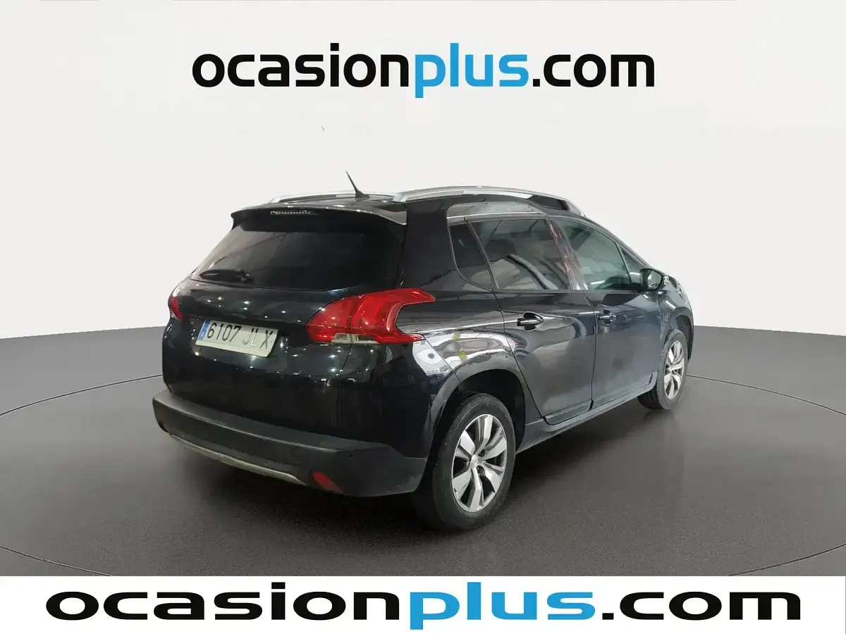 Usado Peugeot 2008 Style 100 CV (73 kW) 2016 Negro SUV