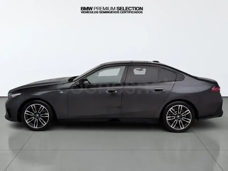 Usado BMW 520 Comfort Edition 197 CV (144 kW) 2024 Gris / plata Berlina