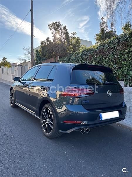 Usado VW Golf VII GTE 204 CV (150 kW) 2017 Gris / plata Berlina