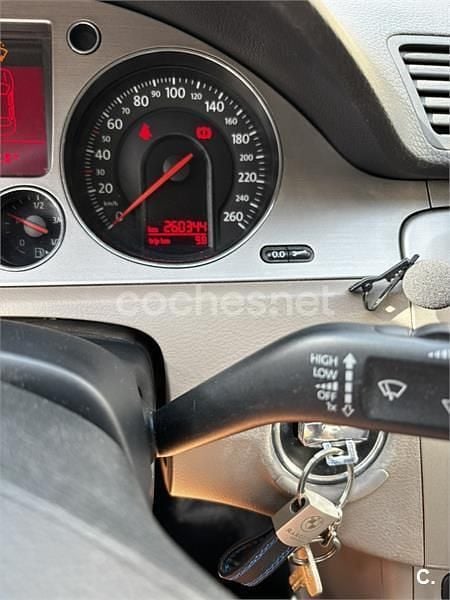 Usado VW Passat R-line 140 CV (102 kW) 2008 Negro Berlina