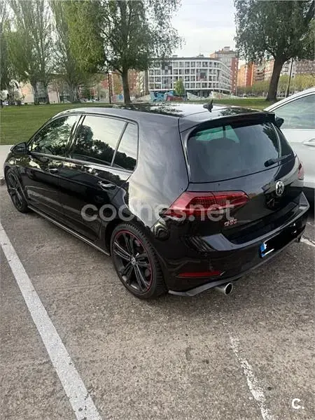 Usado VW Golf VII GTI 245 CV (180 kW) 2018 Negro Berlina