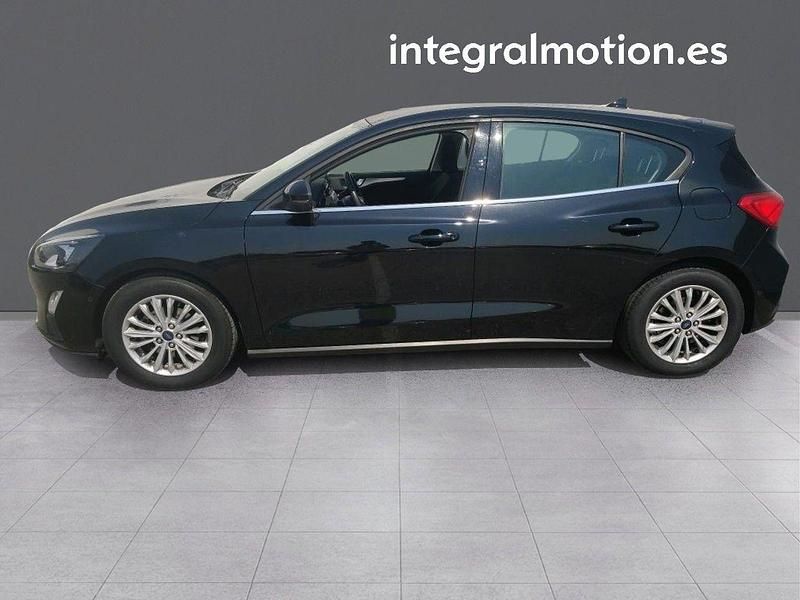 Usado Ford Focus Titanium 119 CV (87 kW) 2020 Negro Berlina