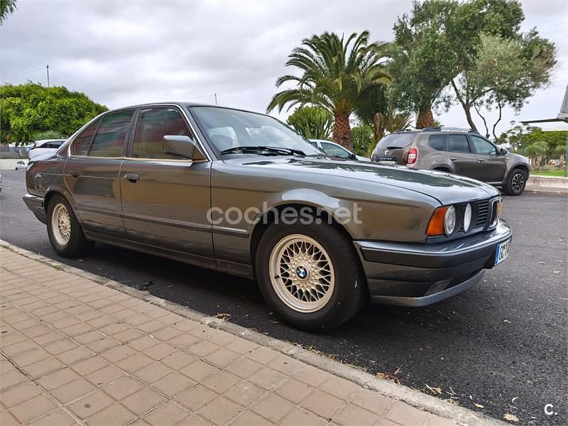 Gris / plata Usado 1989 BMW 535 Berlina | 6000 € - Imagen 1/4
