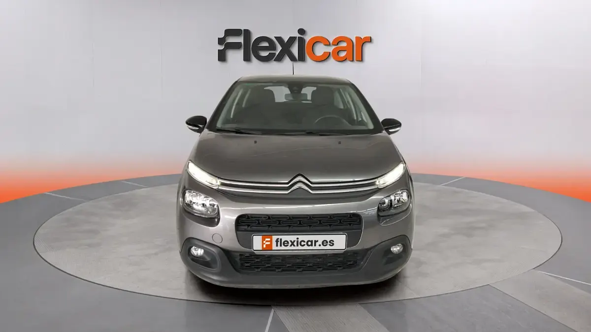 Usado Citroën C3 Shine 99 CV (72 kW) 2019 Gris Utilitario