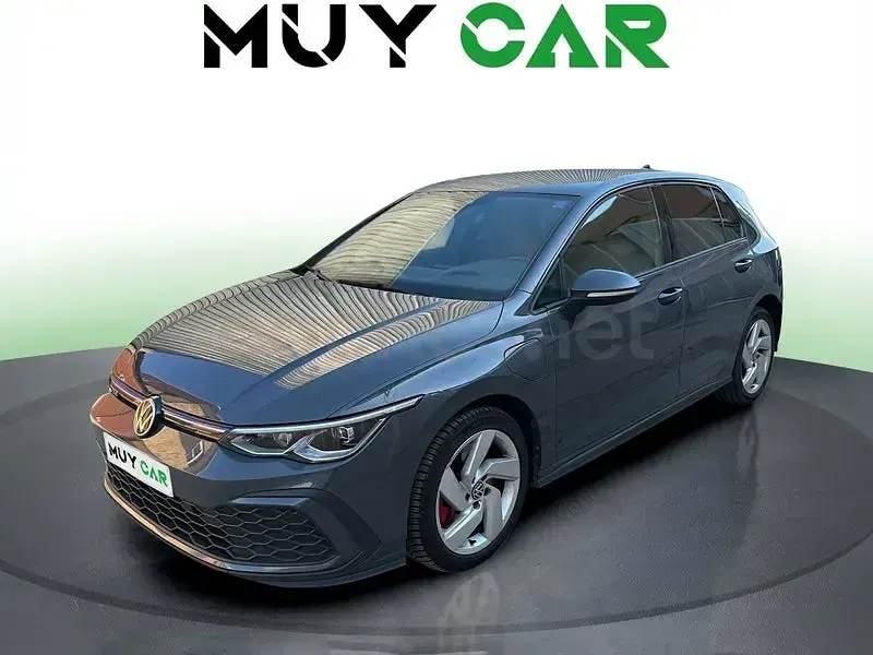 Usado VW Golf VIII GTE 245 CV (180 kW) 2021 Gris / plata Berlina