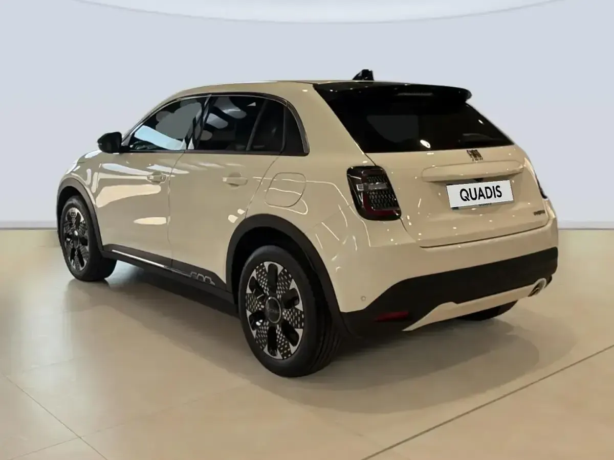 Usado Fiat 600 La Prima 100 CV (73 kW) 2024 Blanco SUV