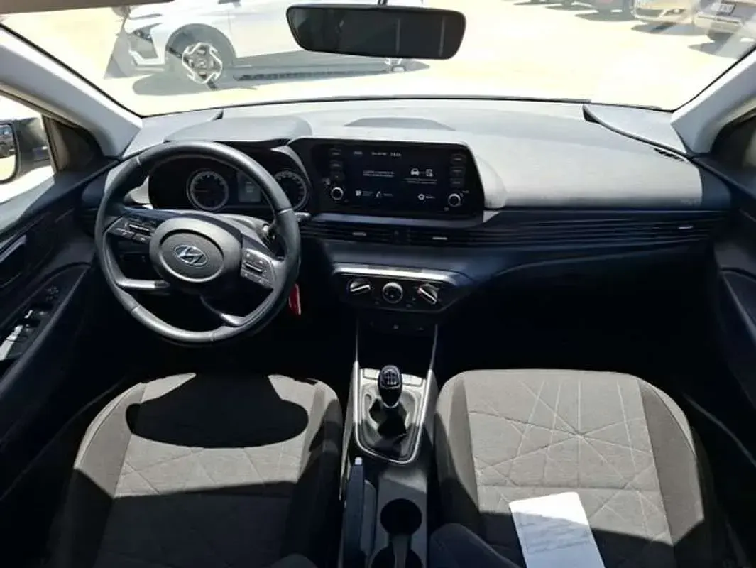 Usado Hyundai Bayon 101 CV (74 kW) 2024 Blanco SUV