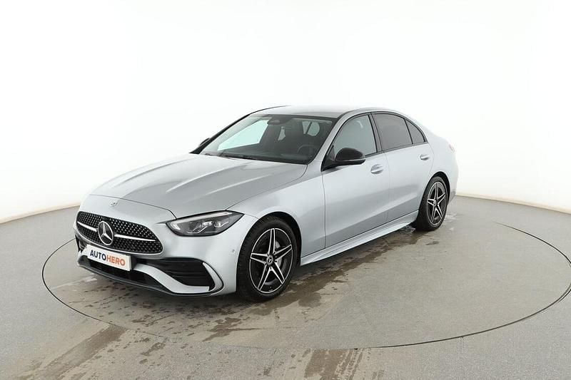 Gris Usado 2025 Mercedes C200 AMG line Berlina | 42.099 € (Super precio) - Imagen 1/3