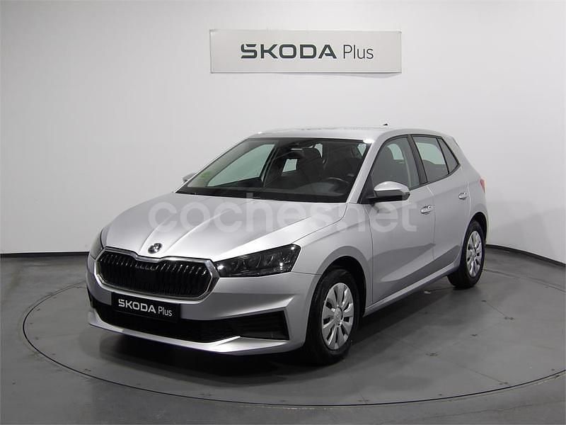 Gris / plata Usado 2022 Skoda Fabia Active Utilitario | 12.990 € (Precio justo) - Imagen 1/4