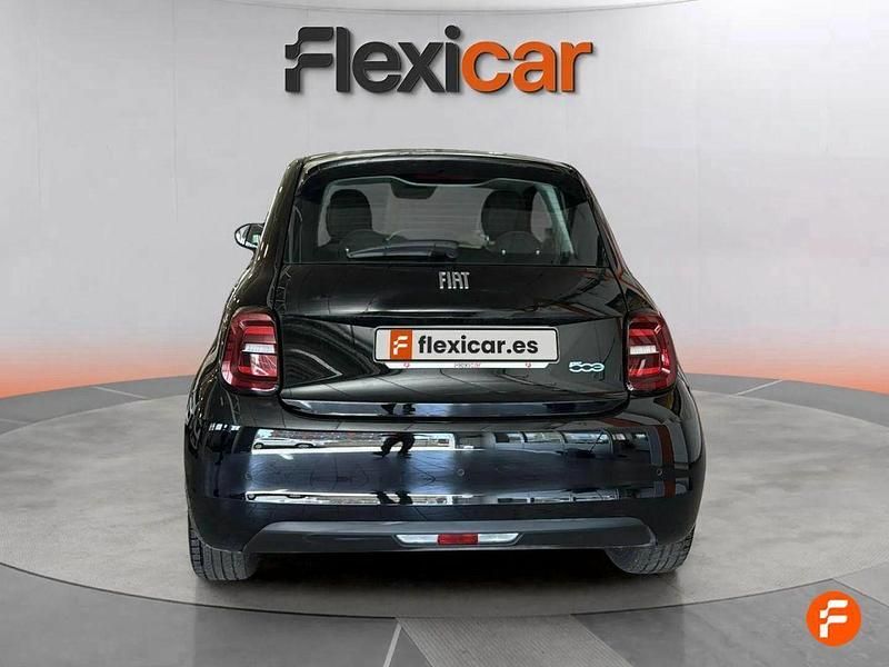Usado Fiat 500e Action 69 kW (95 CV) 2022 Blanco Utilitario