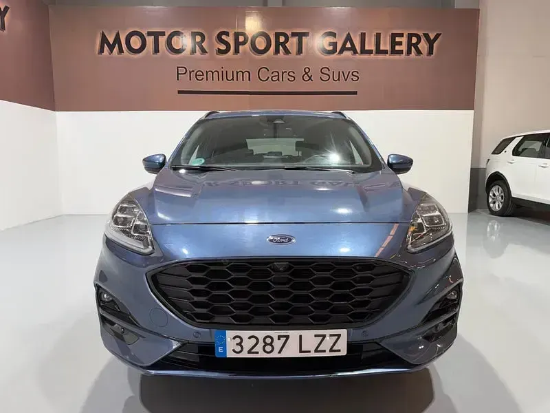 Usado Ford Kuga ST-Line 120 CV (88 kW) 2022 Azul SUV