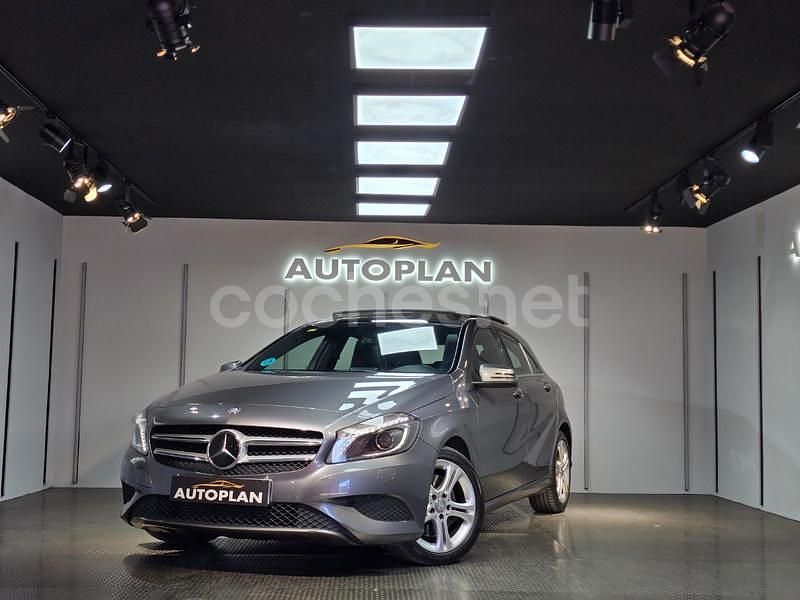 Usado Mercedes A250 Urban 211 CV (155 kW) 2015 Beige Berlina