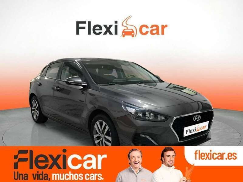 Gris Usado 2018 Hyundai i30 Berlina | 11.850 € (Precio justo) - Imagen 1/3