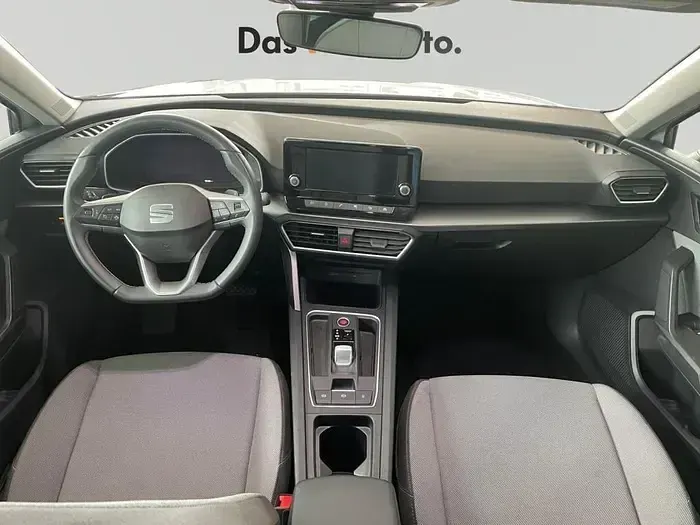 Usado Seat Leon Style 116 CV (85 kW) 2025 Blanco Familiar