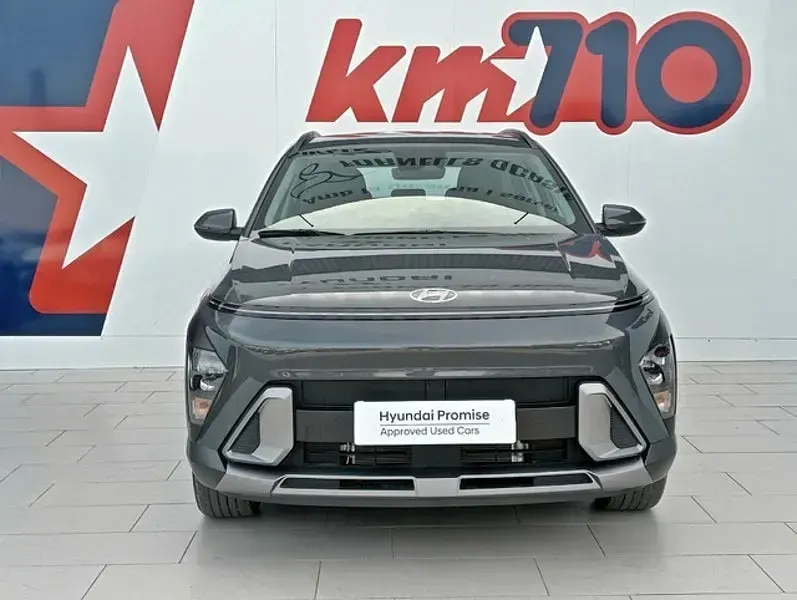 Nuevo Hyundai Kona 115 CV (84 kW) 2025 Gris / plata SUV