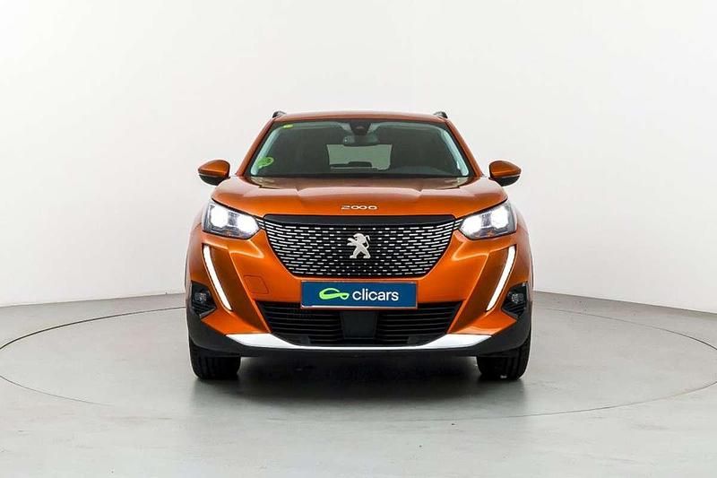 Usado Peugeot 2008 Allure 131 CV (96 kW) 2020 Naranja SUV
