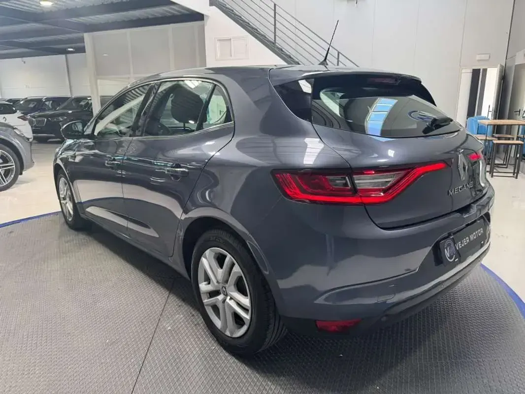 Usado Renault Mégane IV LIMITED 95 CV (69 kW) 2020 Azul Utilitario