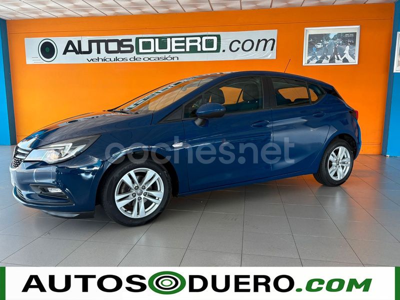 Azul Usado 2019 Opel Astra Dynamic Berlina | 12.490 € (Precio justo) - Imagen 1/4