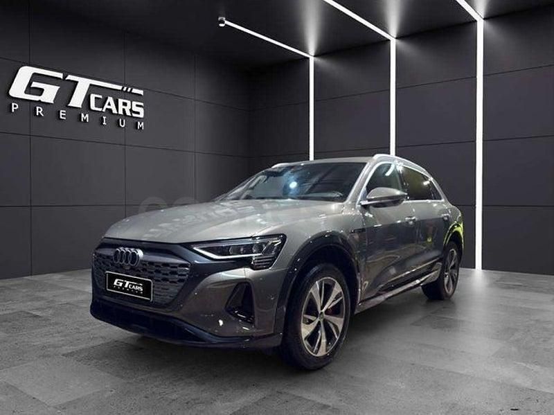 Gris / plata Usado 2024 Audi Q8 Premium SUV | 62.900 € - Imagen 1/4
