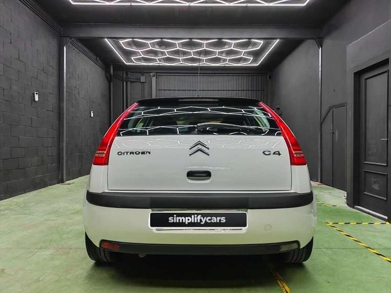 Usado Citroën C4 90 CV (66 kW) 2006 Blanco Utilitario