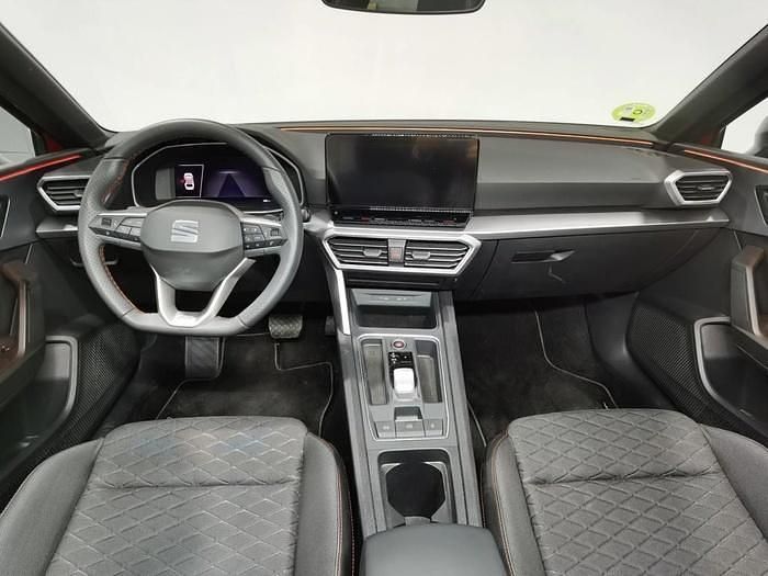 Usado Seat Leon FR 150 CV (110 kW) 2024 Rojo