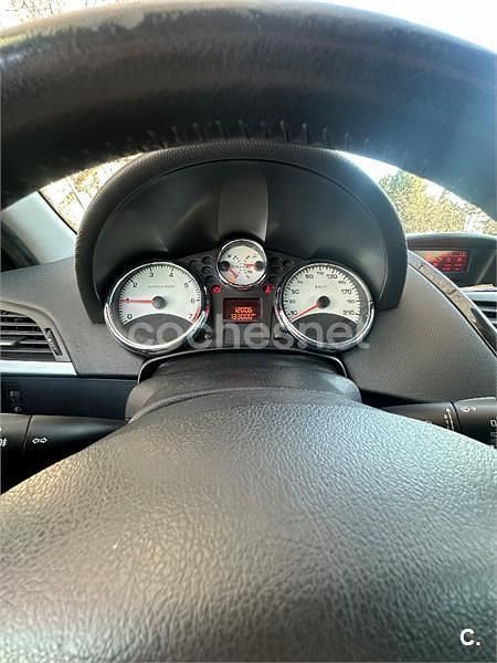 Usado Peugeot 207 GTi 155 CV (114 kW) 2011 Gris / plata Berlina