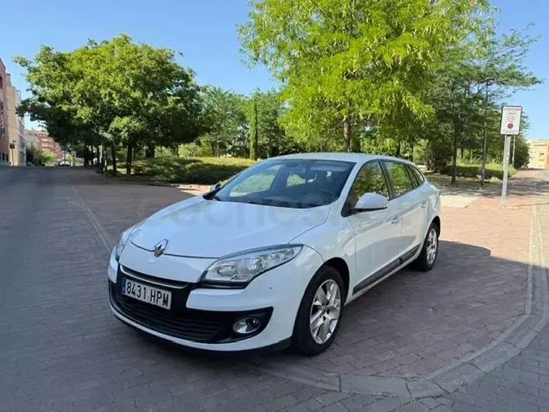 Usado Renault Mégane GrandTour Business 110 CV (80 kW) 2014 Blanco Familiar