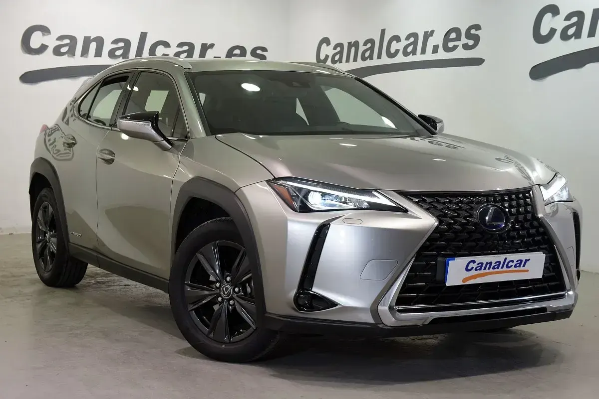 Usado Lexus UX 250h Business Edition 184 CV (135 kW) 2020 Gris SUV