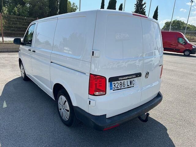 Usado VW Transporter 150 CV (110 kW) 2022 Blanco Van