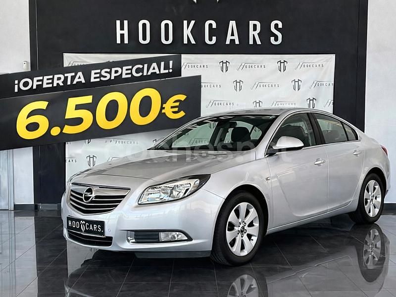 Usado Opel Insignia Edition 131 CV (96 kW) 2011 Gris / plata Berlina