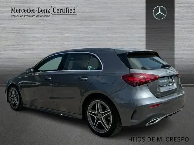 Usado Mercedes A180 136 CV (100 kW) 2026 Gris montaña