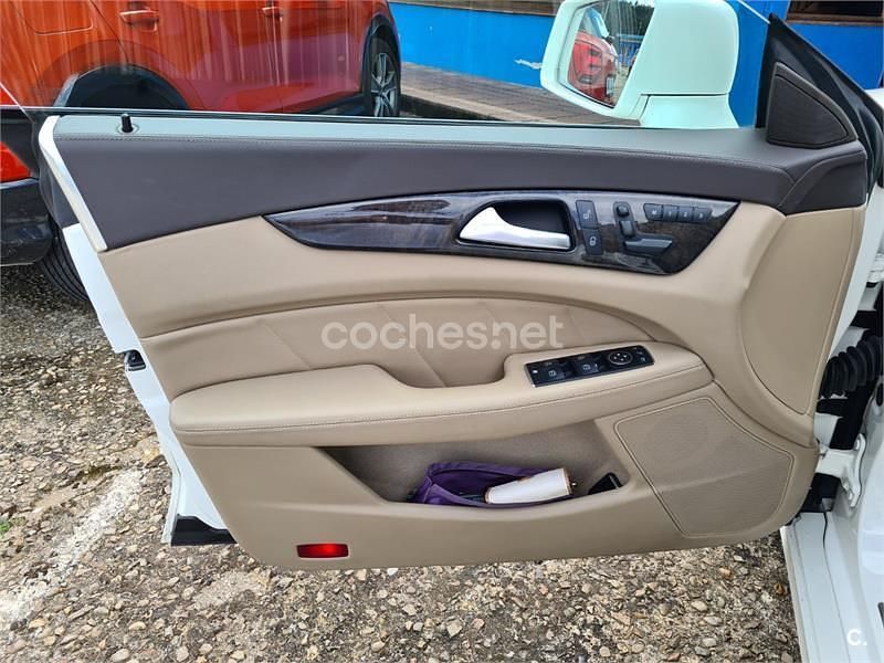 Usado Mercedes CLS350 Shooting Brake 265 CV (194 kW) 2013 Blanco Familiar