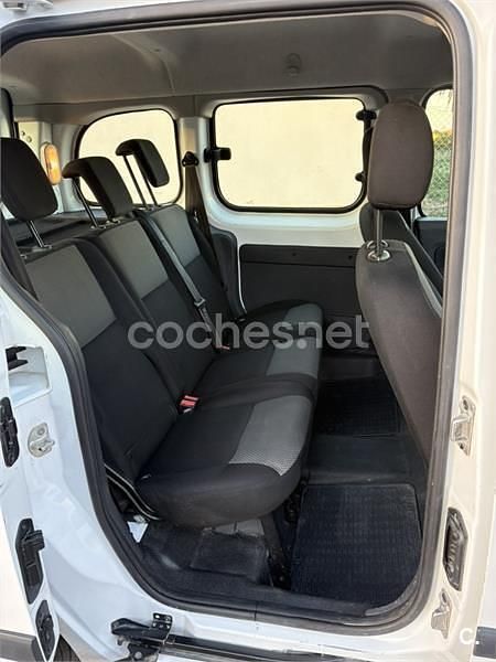 Usado Renault Kangoo 75 CV (55 kW) 2021 Blanco Monovolumen