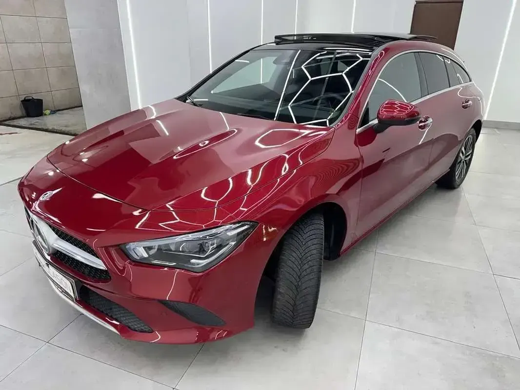 Usado Mercedes CLA250e Shooting Brake 218 CV (160 kW) 2021 Rojo Familiar