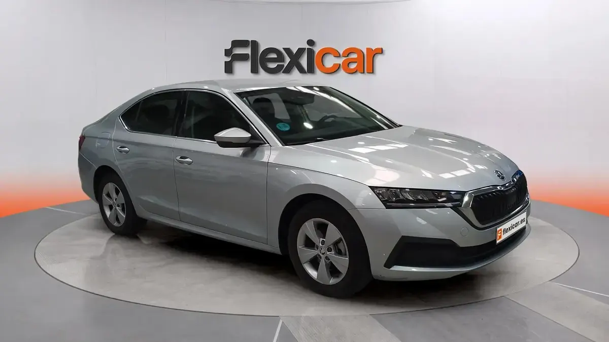 Usado Skoda Octavia Ambition 116 CV (85 kW) 2022 Gris Berlina