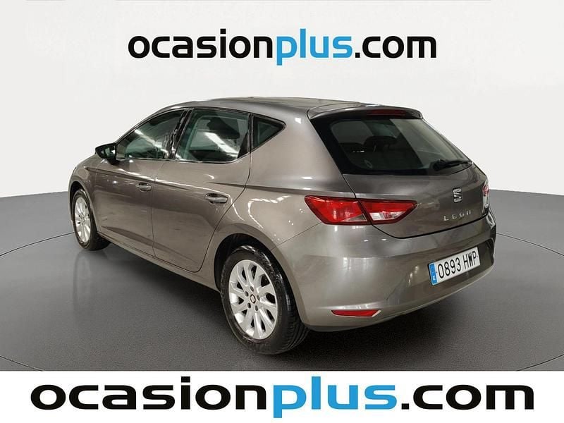Usado Seat Leon Style 105 CV (77 kW) 2014 Gris Utilitario