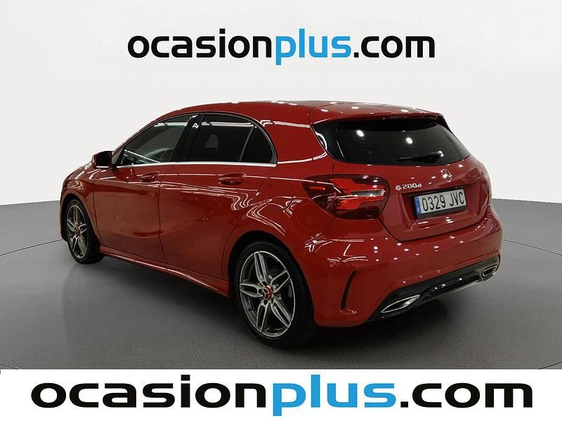 Usado Mercedes A200 Style 136 CV (100 kW) 2016 Rojo