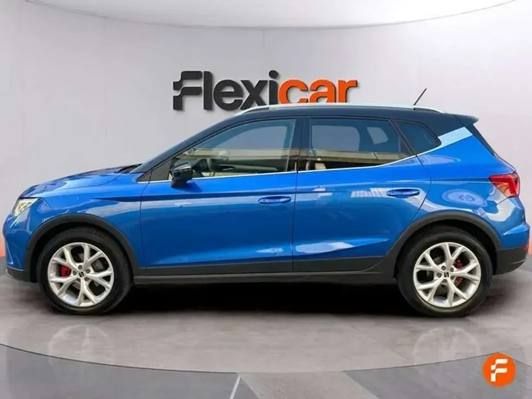 Usado Seat Arona FR 110 CV (80 kW) 2022 Azul SUV