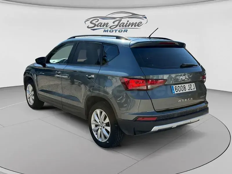 Usado Seat Ateca Style 115 CV (84 kW) 2017 Gris / plata SUV