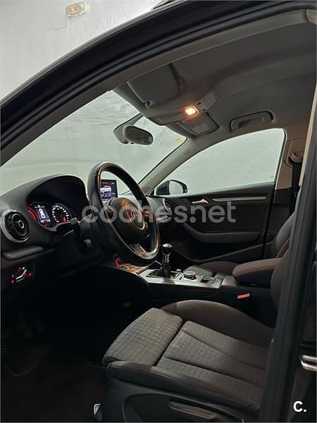 Usado Audi A3 Attraction 150 CV (110 kW) 2012 Negro Utilitario