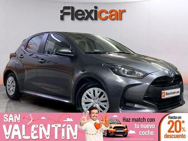Rojo Usado 2023 Toyota Yaris Hybrid Active | 18.990 € (Buen precio) - Imagen 1/4